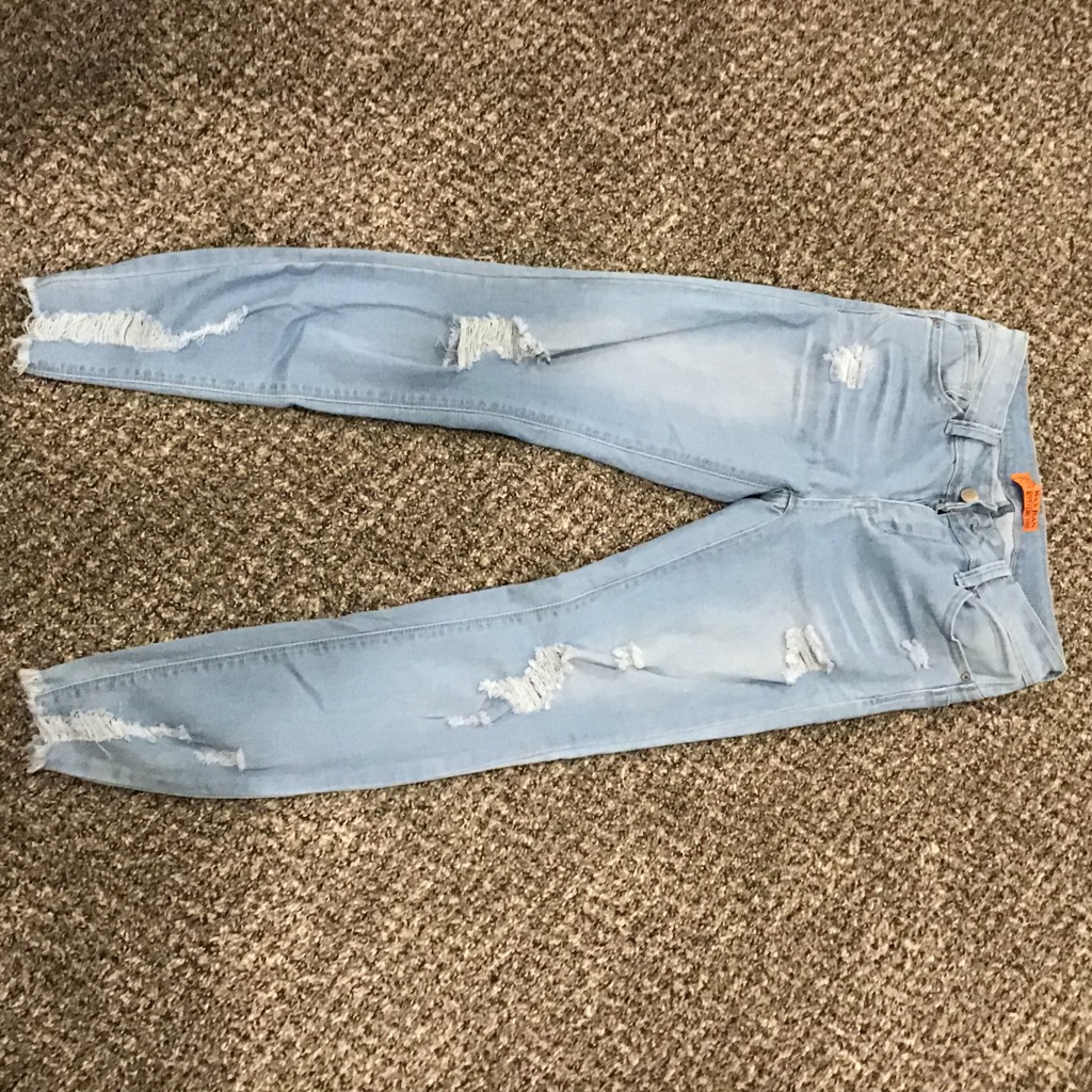 Destroyed Skinny Jeans